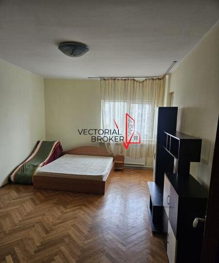 Ferdinand, Parcul Ozon, 3 camere, 2 bai, 2 balcoane, centrala termica si boxa